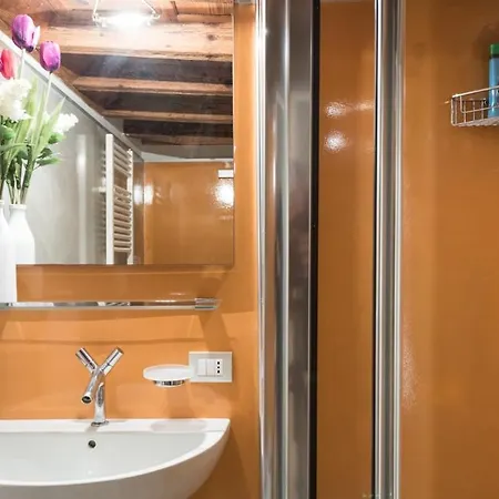 Apartman Plum Guide - The Spaceship Róma